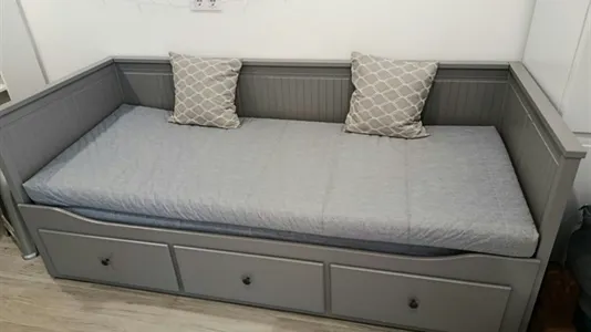 Houses in Badalona - photo 6