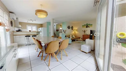 House for rent in Grenoble, Auvergne-Rhône-Alpes