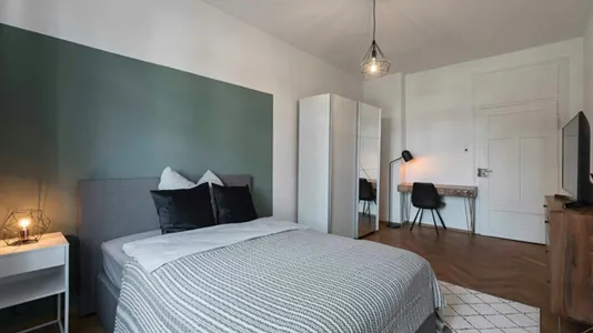 Rooms in Munich Au-Haidhausen - photo 2