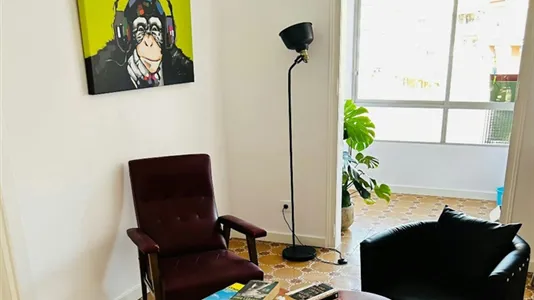 Rooms in Manresa - photo 5