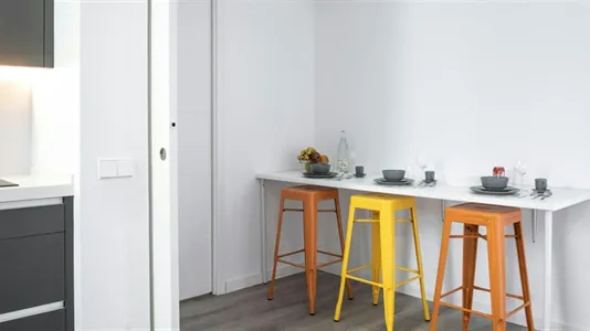 Rooms in Barcelona Ciutat Vella - photo 6