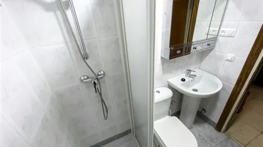 Rooms in Enramadilla - photo 3