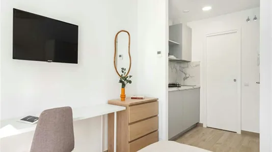 Rooms in Madrid Fuencarral-El Pardo - photo 8