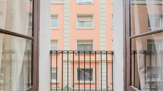 Rooms in Barcelona Eixample - photo 4