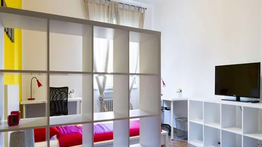 Rooms in Milano Zona 8 - Fiera, Gallaratese, Quarto Oggiaro - photo 5