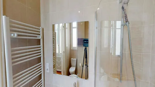 Rooms in Paris 17ème arrondissement - photo 10