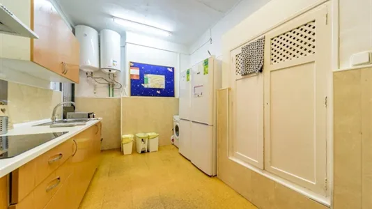 Rooms in Madrid Chamberí - photo 10