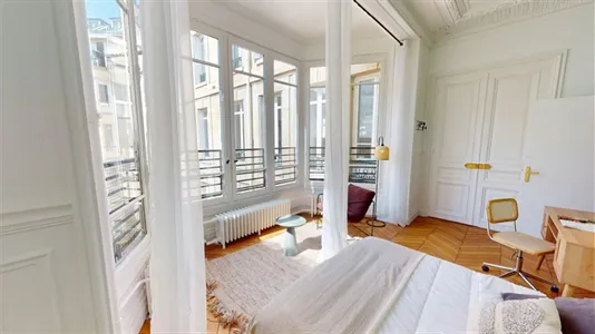 Rooms in Paris 17ème arrondissement - photo 1