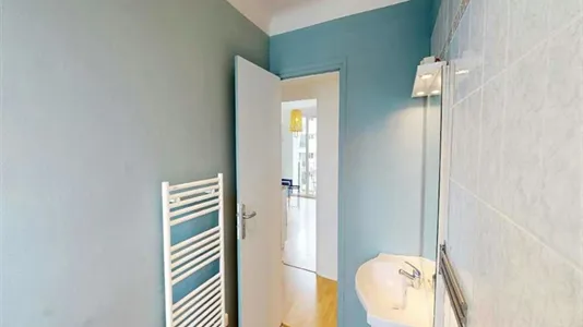 Rooms in Paris 17ème arrondissement - photo 9