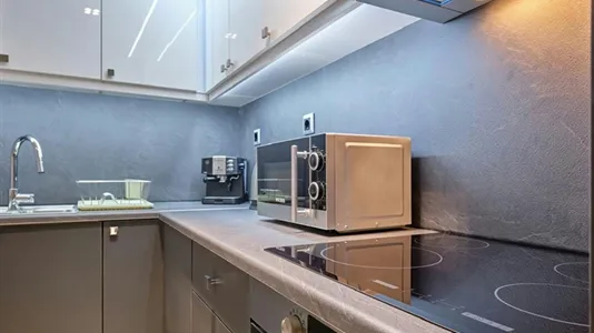 Apartments in Athens Ampelokipoi - photo 2