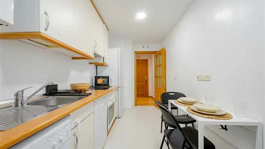 Rooms in Madrid Chamberí - photo 9