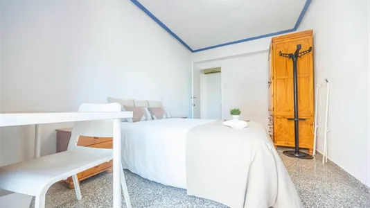 Rooms in Tavernes Blanques - photo 2