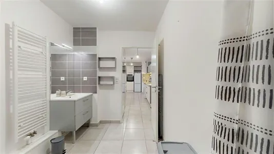 Apartments in Toulouse - photo 7