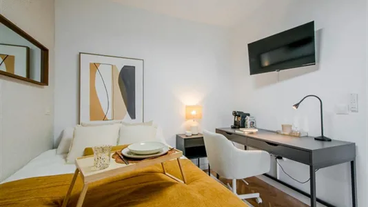 Rooms in Pozuelo de Alarcón - photo 2