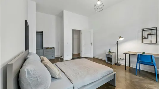 Rooms in Berlin Charlottenburg-Wilmersdorf - photo 1