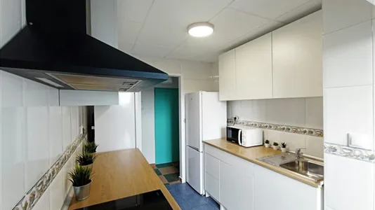 Rooms in Granada - photo 5