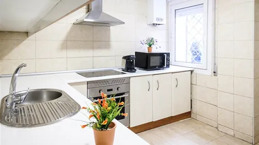 Rooms in Alcalá de Henares - photo 8