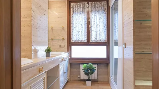 Rooms in Madrid Chamartín - photo 9