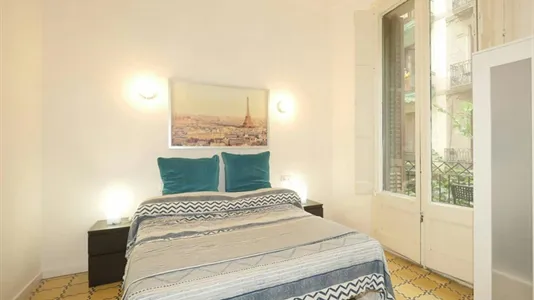 Apartments in Barcelona Ciutat Vella - photo 8