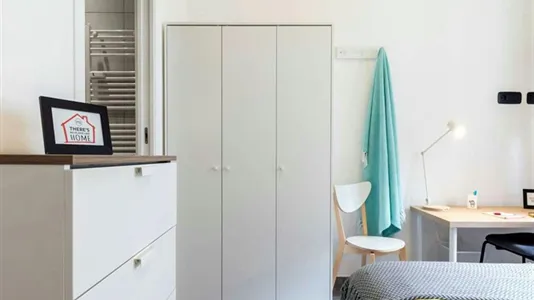 Rooms in Roma Municipio II – Parioli/Nomentano - photo 3