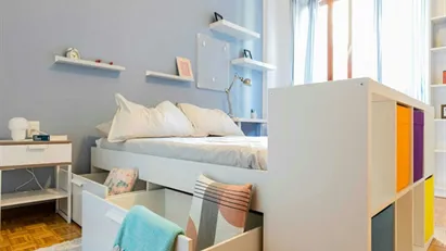 Room for rent in Milano Zona 9 - Porta Garibaldi, Niguarda, Milan