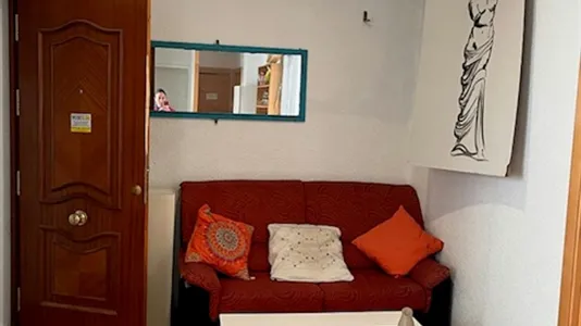 Rooms in Córdoba - photo 8