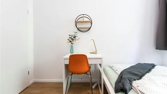 Rooms in Berlin Charlottenburg-Wilmersdorf - photo 2