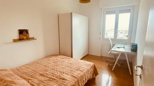 Rooms in Corsico - photo 1