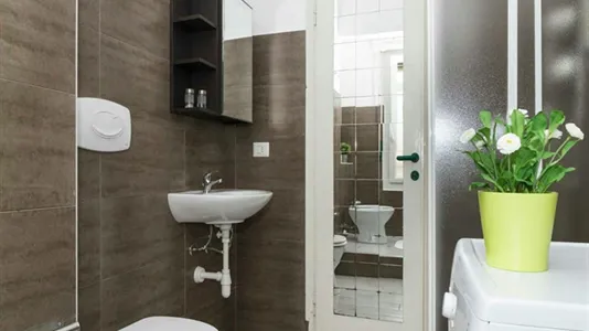 Rooms in Milano Zona 8 - Fiera, Gallaratese, Quarto Oggiaro - photo 8