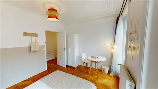 Rooms in Paris 10ème arrondissement - photo 2