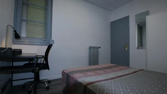 Rooms in Terrassa - photo 4