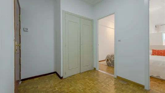 Rooms in Madrid Tetuán - photo 9