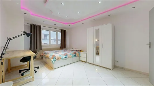 Rooms in Saint-Julien-en-Genevois - photo 2