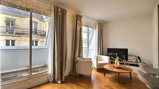 Apartments in Paris 16éme arrondissement (North) - photo 2