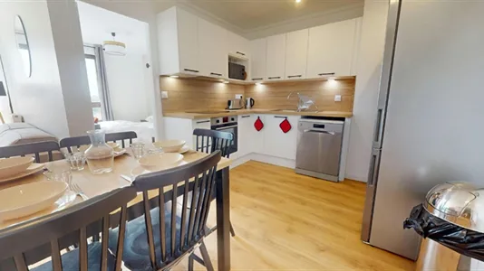 Rooms in Saint-Denis - photo 5