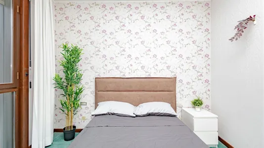 Rooms in Milano Zona 8 - Fiera, Gallaratese, Quarto Oggiaro - photo 4
