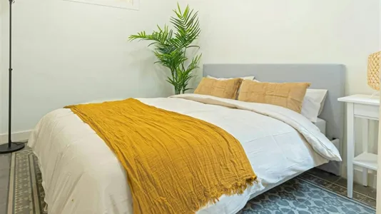 Rooms in Barcelona Eixample - photo 1