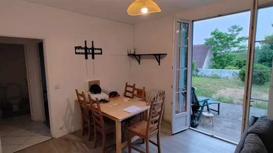 Apartments in Saint-Germain-en-Laye - photo 3