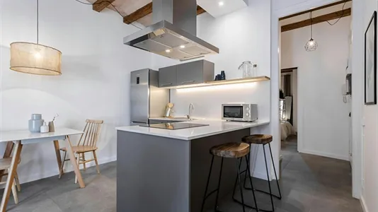 Apartments in Barcelona Eixample - photo 7