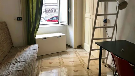 Rooms in Napoli Municipalità 2 - photo 4