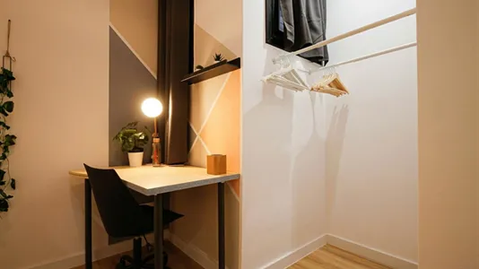 Rooms in Barcelona Ciutat Vella - photo 6
