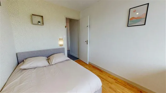Rooms in Lyon - photo 2