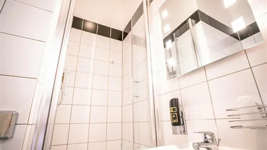 Rooms in Berlin Charlottenburg-Wilmersdorf - photo 7