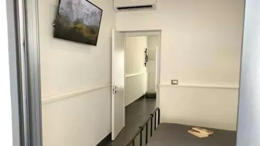 Houses in Catania - photo 8