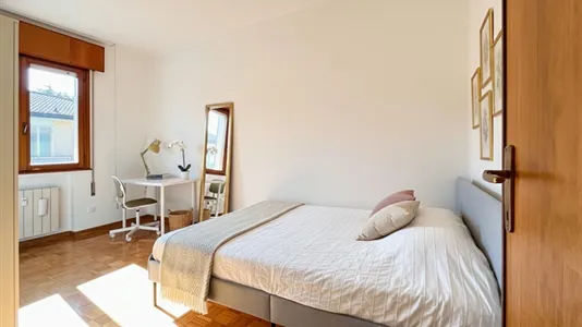 Rooms in Padua - photo 1
