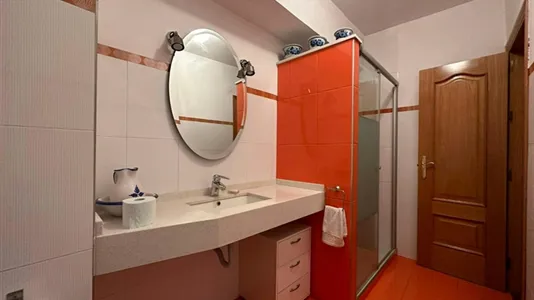 Rooms in Granada - photo 4