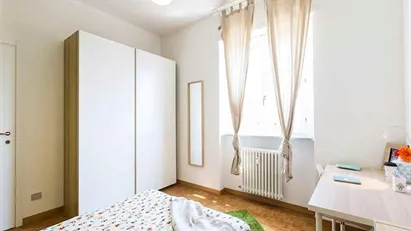 Room for rent in Buccinasco, Lombardia