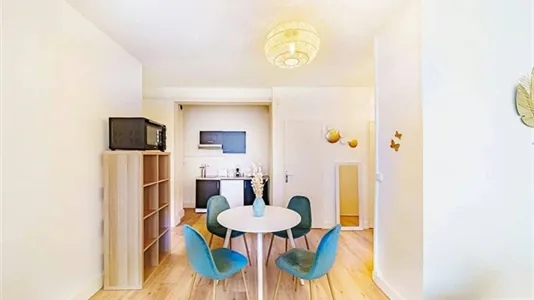 Apartments in Lyon - photo 2
