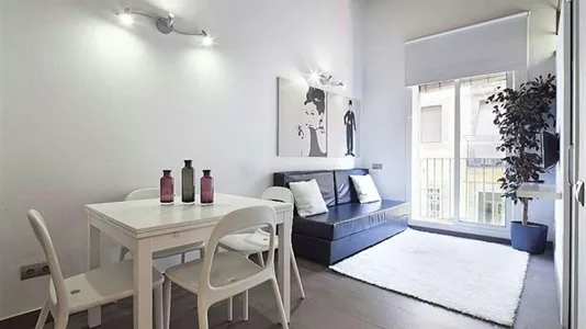 Apartments in Barcelona Ciutat Vella - photo 2