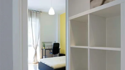 Rooms in Milano Zona 8 - Fiera, Gallaratese, Quarto Oggiaro - photo 9